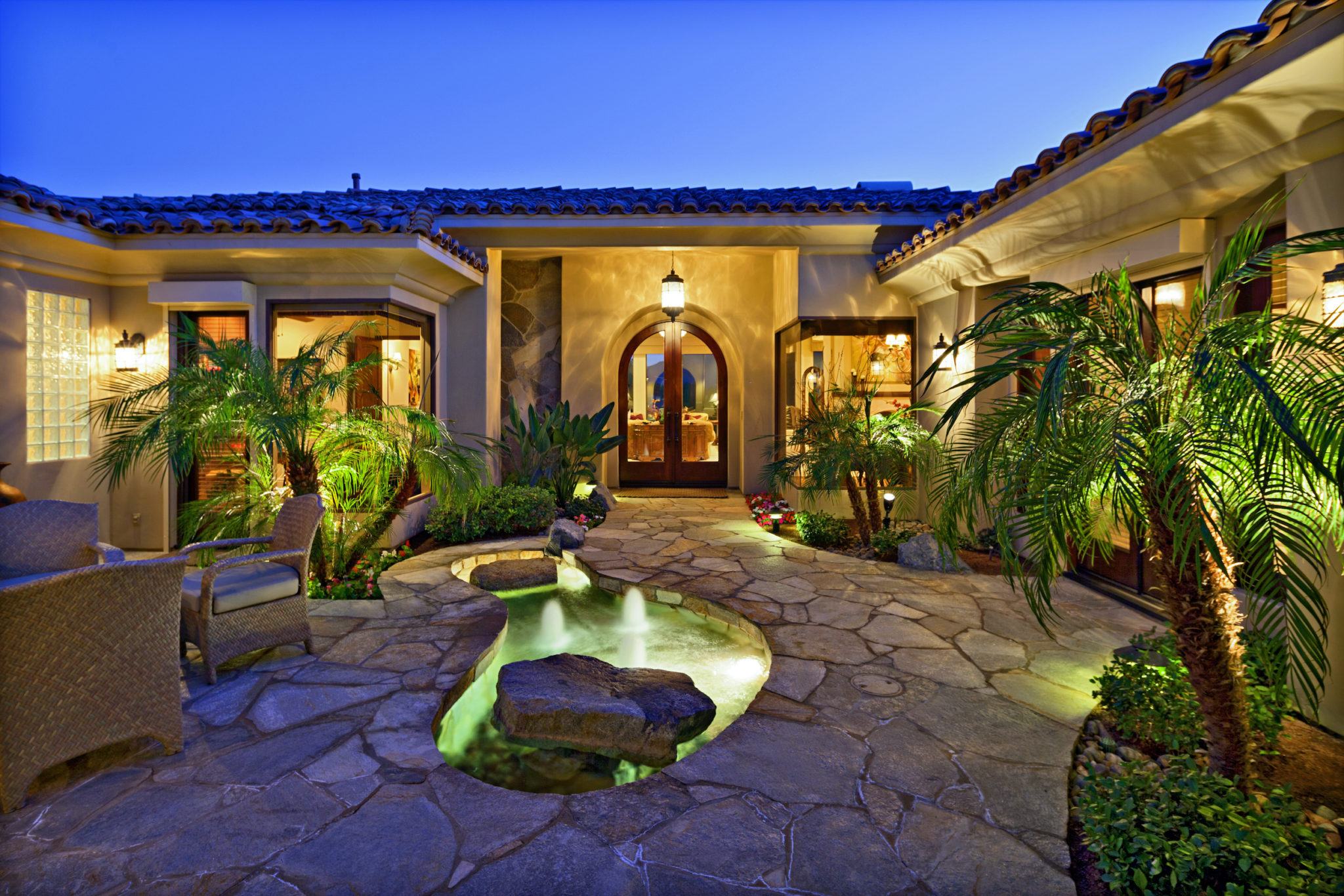 La-Quinta-California-Villa-Firepit-2048x1366-1